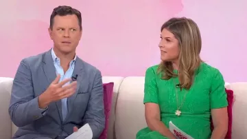 Oscar de la Renta Pleated Short Sleeve Dress worn by Jenna Bush Hager as seen in Today  with Hoda & Jenna on  July 18, 2024