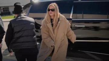 Good American Belted Puffer Coat worn by Khloe Kardashian as seen in The Kardashians (S05E09)