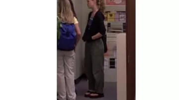 10 Things I Hate About You Movie Wardrobe: Kat Stratford (Julia Stiles) is wearing Platform Sandals
