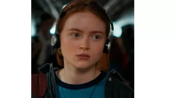 Stranger Things Season 4 Accessories: Max Mayfield (Sadie Sink) is using Realistic Nova 45 Headphones