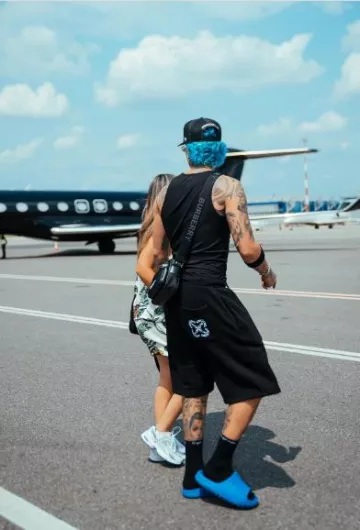 Burberry Black Logo Paddy Crossbody Bag worn by Blessd on the Instagram account @blessd