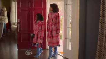 Stuart Weitzman Xcurve 85 Boot worn by Paige Alexander (Kerry Washington) as seen in UnPrisoned (S02E05)