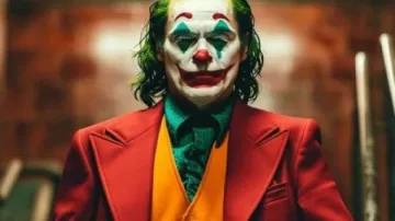 Joker: Folie à Deux - outfits: Joaquin Phoenix is wearing Red Suit to portray Arthur Fleck in the movie