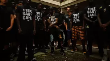 Parches Nike Dunk Low Pro Neckface usados por Russ en Russ Millions, Baby Gang - Cualquier Ubicación (Video Oficial)