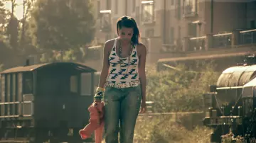 Skins TV series:  Liv Malone (Laya Lewis) is wearing Black and White Pattern Bodysuit in season 5, episode 4