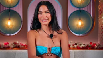 Pretty Little THing Blue Hammered Trim Bandeau Bikini Top worn by Katherine LaPrell as seen in Too Hot to Handle (S06E03)