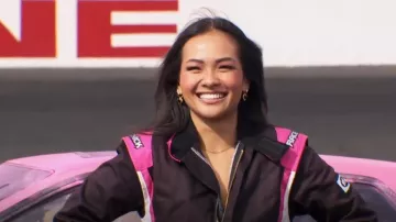 Collier Dilamani en diamant croissant de lune porté par Jenn Tran comme on le voit dans The Bachelorette (S21E03)