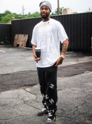 Chándal Chanel Dark Grey & Metallic-CC usado por Key Glock en la cuenta de Instagram @keyglock