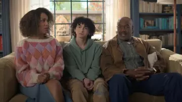 UnPrisoned TV show wardrobe: Alexander (Kerry Washington) is wearing Pastel Basket Weave Jumper in season 2, episode 1