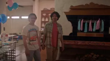 True Grit Taos usado por Miguel Díaz (Xolo Maridueña) como se ve en Cobra Kai (T06E03)