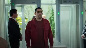 Blkvis Atelier Double Knee Unisex usado por Omar Shanaa (Omar Ayuso) como se ve en Elite (S08E01)
