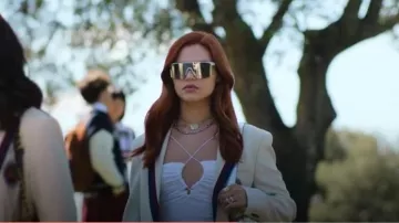 Oakley Sutro Lite Sunglasses worn by Chloe (Mirela Balic) as seen in Elite (S08E03)