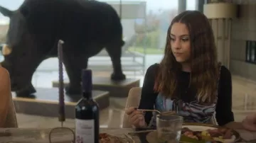 Diesel D-Menta Vestido usado por Kate (Victoria Bazua) como se ve en Land of Women (T01E02)