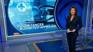 Veronica Beard Kimra Denim Pants worn by Norah O'Donnell as seen in CBS Evening News on July 29, 2024