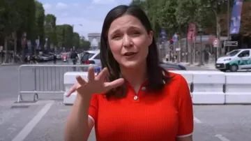 Banana Republic Ribbed Polo Sweater worn by Maggie Rulli as seen in Good Morning America on July 25, 2024