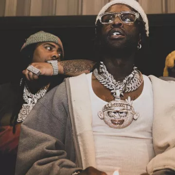 Chief Keef wears clear prescription glasses on his Instagram account @chieffkeeffsossa