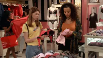 Levis 501 Straight worn by Leia Forman (Callie Haverda) as seen in That '90s Show (S02E06)