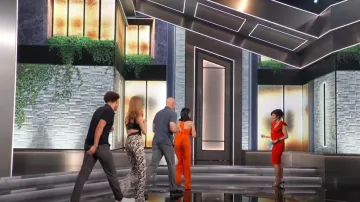 Alexander McQueen Armadillo Sandalias de piel espejada usadas por Julie Chen como se ve en Gran Hermano (T26E02)