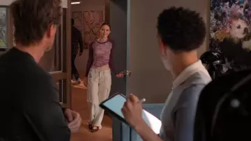Appartements Bethany de la Réforme portés par Georgia (Iris Apatow) comme on le voit dans Instable (S02E05)