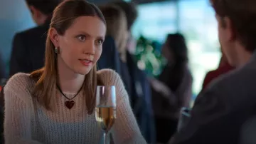 Urban Outfitters Glass Heart Choker Necklace worn by Georgia (Iris Apatow) as seen in Unstable (S02E08)