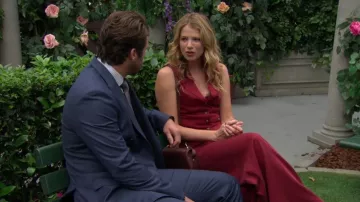 Sancia The Babylon Muse Bag usado por Summer Newman (Allison Lanier) como se ve en The Young and the Restless el 1 de agosto de 2024