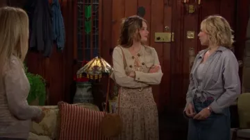 Bolso de ratán Poppy + Sage Camilla usado por Faith Newman (Reylynn Caster) en The Young and the Restless el 5 de agosto de 2024