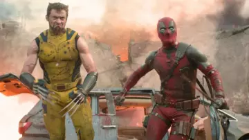 Atuendos de Deadpool y Wolverine: Logan está usando Garras de Acero como Wolverine (Hugh Jackman)