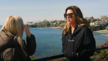 Gafas de sol Dior 30Montaigne SU usadas por Emily Simpson como se ve en The Real Housewives of Orange County (T18E05)