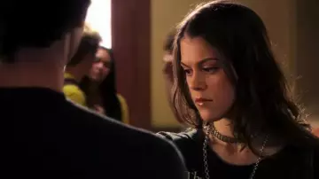 Peacock and Lime Boho Lattice Choker Necklace worn by Kat Stratford (Lindsey Shaw) in 10 Things I Hate About You (S01E03)