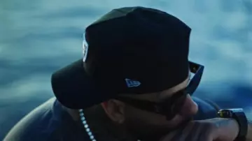 New Era Las Vegas Raiders Black 9FORTY usado por Nicky Jam en Insomnio - Nicky Jam | Video Oficial