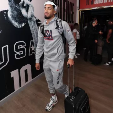 Nike USA Basketball Grey Practice Joggers worn by Tyrese Haliburton on the Instagram account @nbafashionfits
