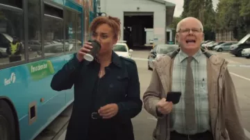 Burberry Kensington Double-Breasted Trench Coat worn by DCI Lauren McDonald (Tala Gouveia) as seen in McDonald & Dodds (S04E01)