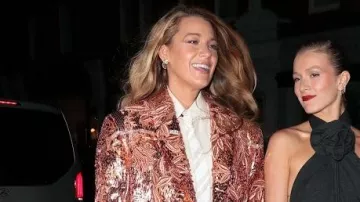 Blake Lively porte une veste à paillettes pour une soirée à Londres avec Ryan Reynolds le 8 août 2024