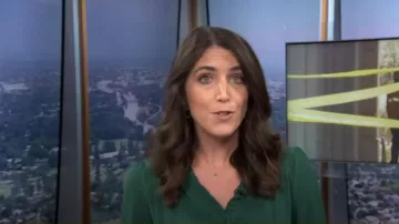 Cece Ruffle V-Neck Blouse worn by Liz Kreutz as seen in Today on August 13, 2024