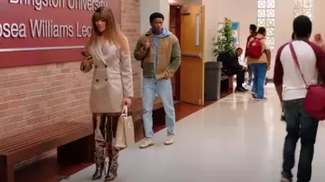 Telfar Large Shopping Tote worn by Nathaniel Hardin (Rhoyle Ivy King) as seen in All American: Homecoming (S03E06)