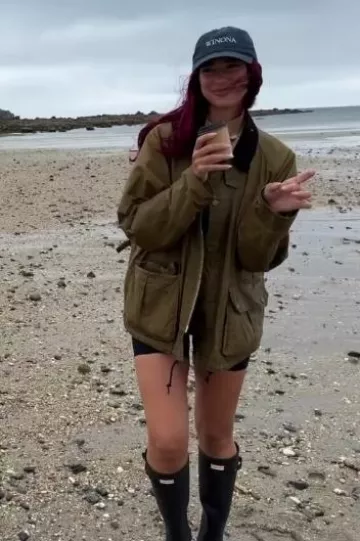 Hunter Original Tall Rain Boots worn by Dua Lipa on her Instagram on August 13, 2024