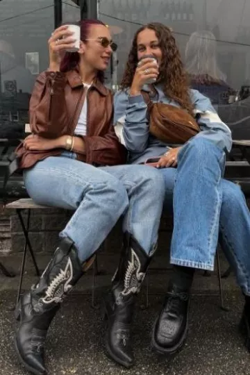 Montserrat Messeguer Jornada Black Boots worn by Dua Lipa on her Instagram on August 13, 2024