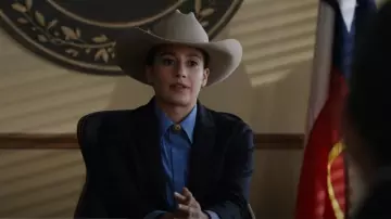 Theory Carissa Blazer worn by Cassie Perez (Ashley Reyes) as seen in Walker (S04E13)