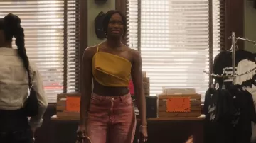 Hanifa Aster Acid Jeans worn by Hilary Banks (Coco Jones) as seen in Bel-Air (S03E02)