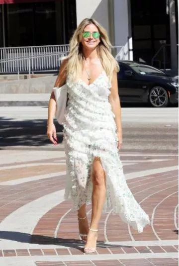 Celine Big Bag worn by Heidi Klum in Pasadena on August 20, 2024