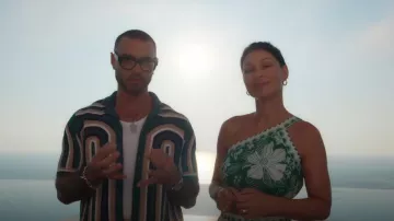 Farm Rio Macaw Elegance Crop Top worn by Emma Willis as seen in Love Is Blind: UK (S01E04)