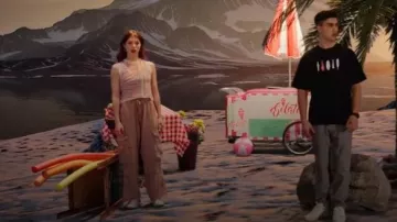 Bdg Pink Axyel Cargo Pants worn by Victoria Vance (Jordan Clark) as seen in BUNK'D: Learning the Ropes (S07E20)