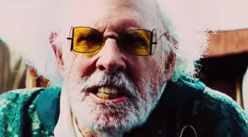 Sunglasses "ancient" Bruce Dern in Django Unchained