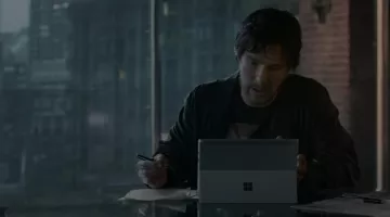 Microsoft Surface used by Dr Stephen Strange (Benedict Cumberbatch) in Doctor Strange