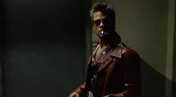 Le rouge veste en cuir de Tyler Durden (Brad Pitt) dans Fight Club