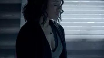 le soutien gorge de Bonnie Bennett (Kat Graham) dans The Vampire Diaries