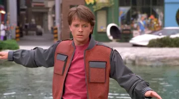 Chaqueta futurista de Marty McFly (Michael J. Fox) como se ve en Back to the Future Part II