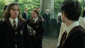 El vestido de Gryffindor usado por Hermione Granger (Emma Watson) en Harry Potter y el prisionero de Azkaban