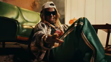 SPRWMN Pantalones de chándal holgados de cuero verde usados por Lil Wayne en Jessie Reyez feat. Lil Wayne - RIDIN (Video Oficial)