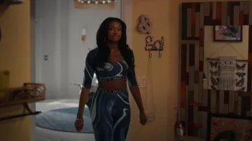 Pucci Marmo Sports Bra worn by Hilary Banks (Coco Jones) as seen in Bel-Air (S03E06)